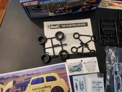 REVELL – HOT ROD ’50 AUSTIN COUPE DRAG GASSER – WITH OPTIONAL DECALS -#2
