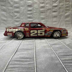 Revell/Monogram Built Up #25 Tim Richmond Folgers Monte Carlo Aero Model Car.
