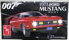 007 1971 Ford Mustang MACH 1 w 351 V8 Molded Red 1/25 Plastic Model Kit NEW 2022
