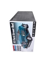’32 Ford Street Rod 1:24 Classic Cruiser Scale Monogram 0882 ,Model Kit,Level 4
