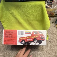 Lindberg Little Red Wagon Dodge Pickup 1:25 Plastic Model Kit Skill 2 72158