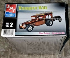 AMT ERTL Vampire Van Street Customs Model Car Kit #31772 Scale 1:25 New Sealed
