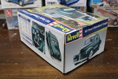 Revell 40 Ford Standard Coupe Sealed Inside 1/25
