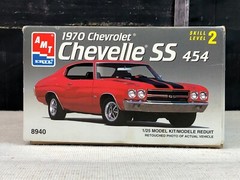 OPEN BOX AMT ERTL 1:25 Scale Model Kit 1970 CHEVROLET CHEVELLE SS 454 #8940