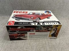 Amt Vintage Model Kit 310557 t-bird Tv Series Vegas 1979 Thunderbird