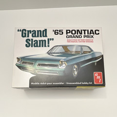 AMT ’65 Pontiac Grand Prix 1:25 Plastic Model Car Kit Unassembled FOR PARTS ONLY
