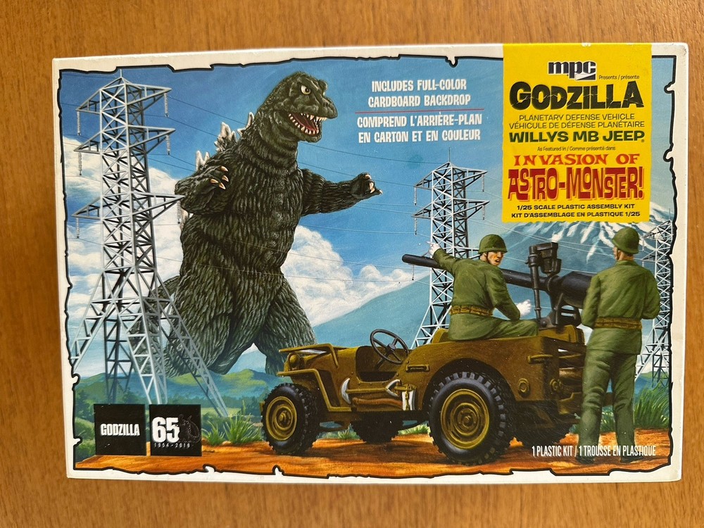 MPC Godzilla Vehicle Willys MB Jeep 1/25 Plastic Model Kit MPC882M/12-NEW