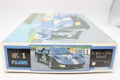 Fujimi 1:24 Scale Ford GT40 Mark II 1966 Le Mans Plastic Model Kit 1/24