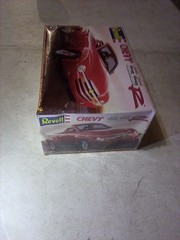 A4A Revell Chevy SSR 1:25 Scale Model Kit 85-7691 Factory Sealed