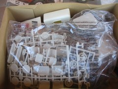 AMT 6129 Mack R Model Semi Truck Sealed Inside Boxed Model Kit MORE LISTED