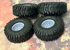 1/24 Scale: 15-Inch “Militia” Wheels W/ Huge 35-inch Mud Tires. Resin