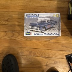 Revell 1/25 Scale Model Kit 66 Chevy Fleetside Pickup Brand New Sealed