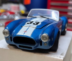 Revell Shelby Cobra 427 Racing 1/24 Blue/ White Stripes #33 no side pipes
