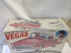 Sealed. Vintage (1979) ’57 T-Bird model by AMT, from the TV show Vegas.