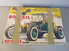 Vintage Lindberg Bob Tail “T” Plastic Model Kit Large 1/8 For Parts or Repair
