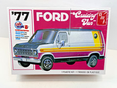 AMT 1977 Ford Cruising Van Model Kit 1:25 Retro Deluxe AMT1108M-SEALED BOX/NEW!