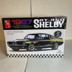 Shelby GT-350 1967 AMT 1/25 scale plastic model kit New In Box Sealed