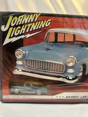 AMT CHEVY 1955 NOMAD Johnny Lightning model kit NEW FACTORY SEALED BOX-1:64Car