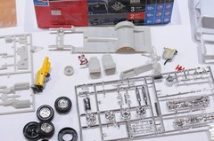 AMT ERTL 1972 CHEVROLT NOVA SS SCALE 1:25 MODEL KIT