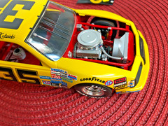 MONOGRAM 1/24 EARLY 85 QUINCY’S AK T-BIRD STOCK CAR FACTORY BUILT BOX ART MODEL