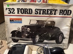 Monogram 1/8 Big Deuce Classic 32 Ford Roadster & Highboy Version Lots & X Parts