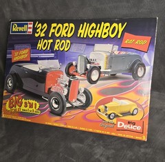 Vintage Revell Big Deuce ’32 Ford Highboy Hot Rod 1:8 3’n1 Model Kit Yellow