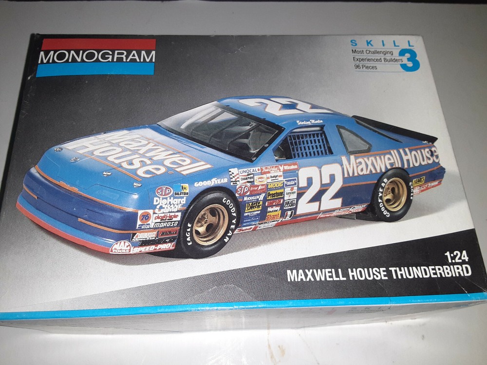 Monogram 1991 2942 #22 Maxwell House Thunderbird 1:24 Scale R7880