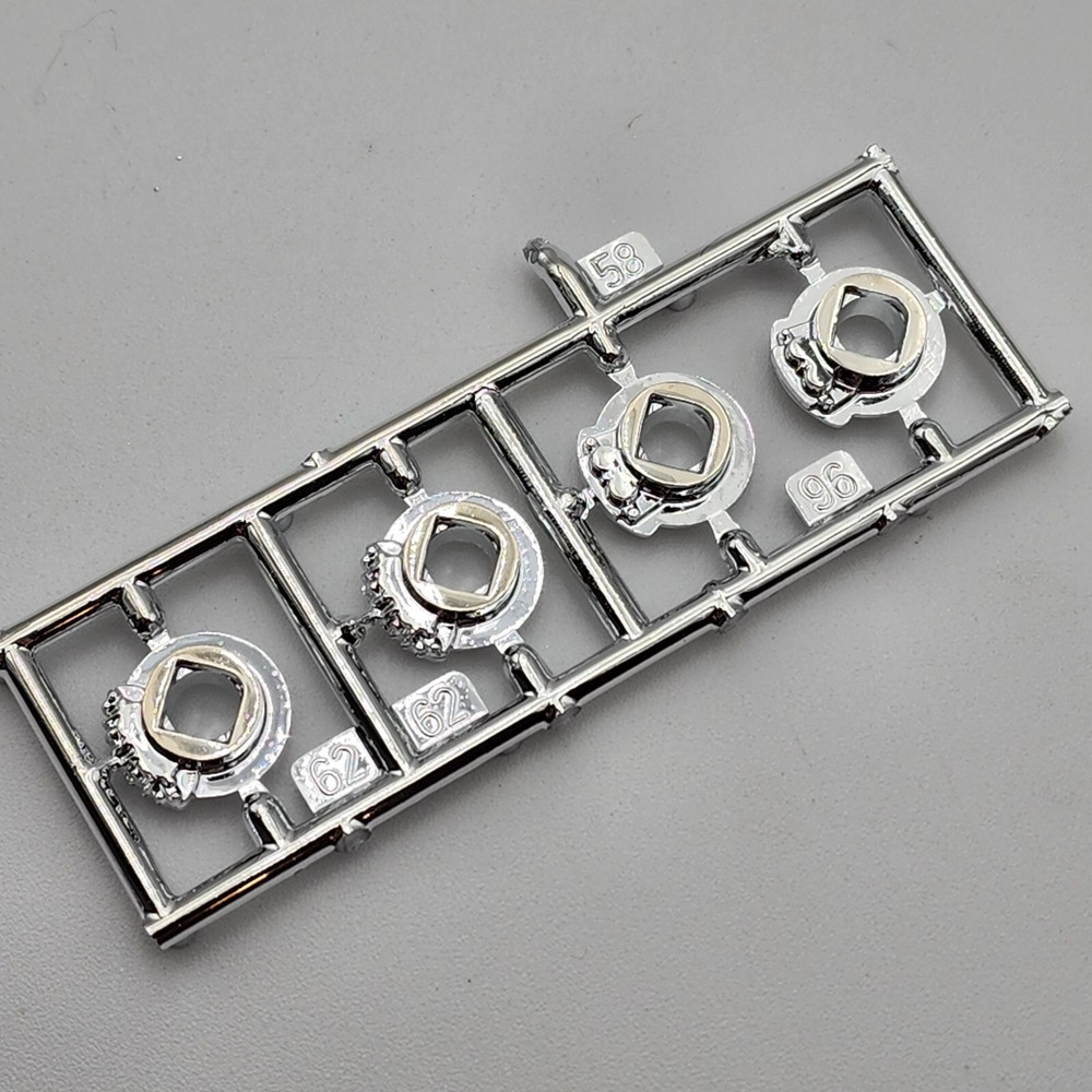 Revell 1/25 Cadillac Escalade 85-2189 Parts Kit Bash Chrome Brake Calipers Disc