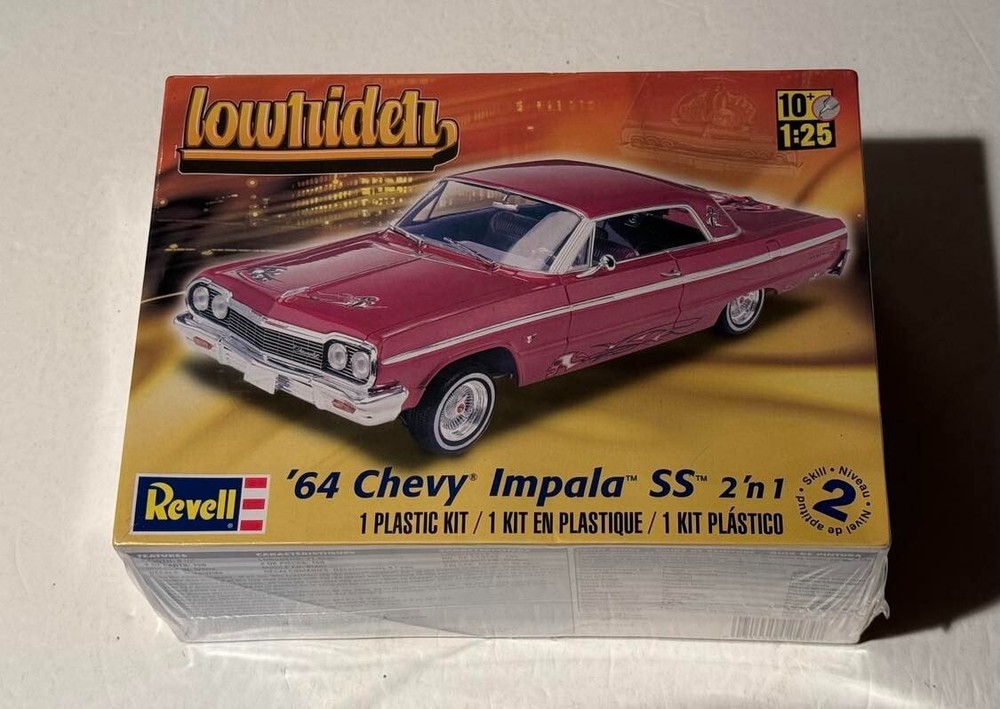 Low Rider Revell 64 Chevy Impala SS 2 N 1 Skill Level 2-new- free shipping