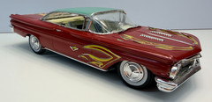 AMT 1:25 1960 Pontiac Bonneville Lowrider Vintage Klaver Collection Built Model