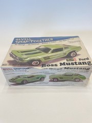 Revell Snap Together Ford Boss Mustang H-1132 **FACTORY SEALED** Box Damage