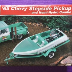 Revell 1/25 65 Chevy Stepside Pickup + Hemi Hydro Combo, Vehicle and Boat Set,