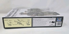 Trumpeter 1/35 00424 U.S. Armor Crewman & Infantry New Sealed