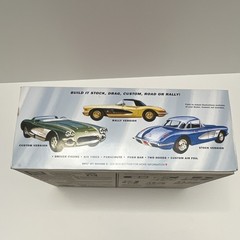 MPC 1960 Corvette 1:25 Plastic Customizing Model Car Kit Unassembled MPC830/12