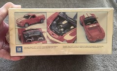 Revell Chevy SSR 1/25 Scale Model Kit 85-7691 Factory Sealed 2003 Chevrolet SSR