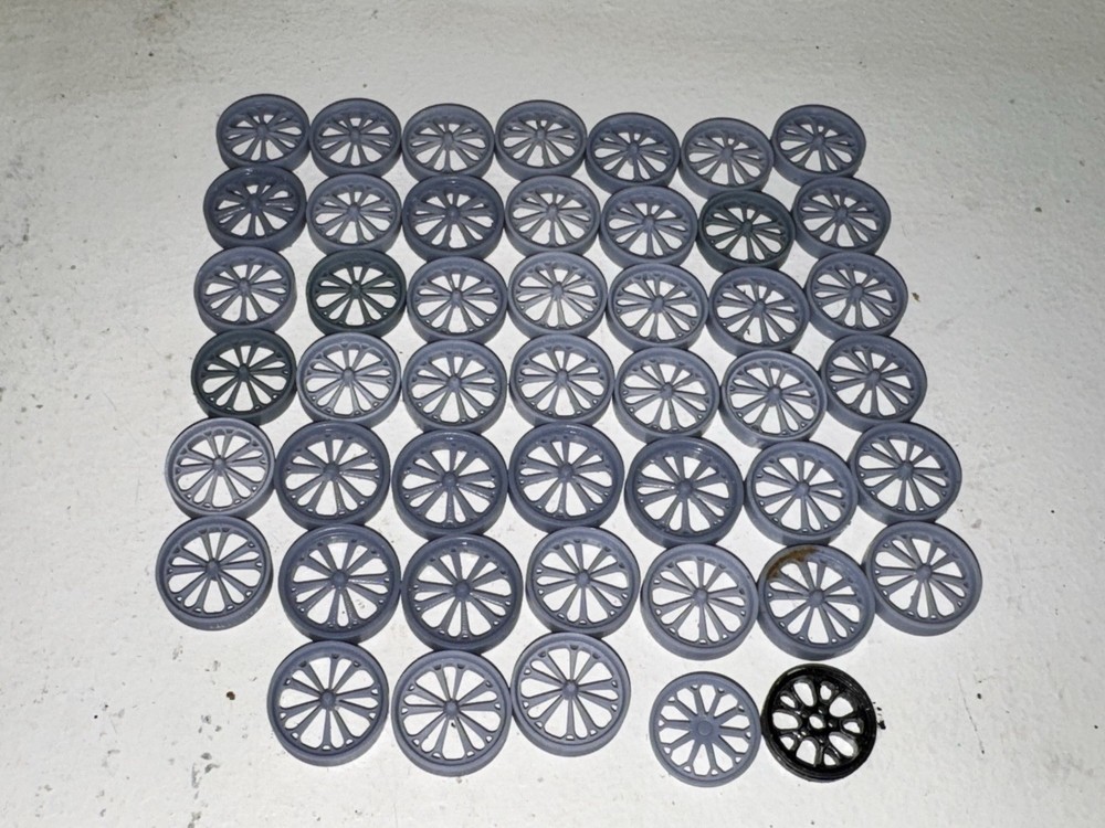 Junk Lot Of Resin Drag Rims 1:24 1:25 – Can Possibly Be Fixed – Not Sure