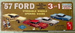 AMT 1957 Ford Fairlane 500 Hardtop Customizing 1/25 Scale Kit T-157-200 (1962)