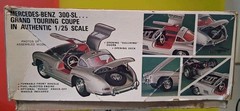 AMT 2304 Mercedes Benz 300 SL Gullwing 1:25 Scale Model kit *OPEN BOX*
