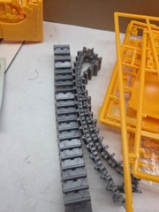 AMT 1983 1:25 Caterpillar D8H Bulldozer Original Model Kit – FOR PARTS SEE NOTES
