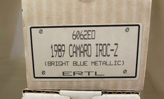 1:25 AMT Ertl 6062EO 1989 Chevrolet Camaro IROC-Z – Blue Metallic – NEW – Mint