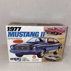 MPC 1977 Mustang II 1/25 Model Kit #1-7713 Sealed Inside