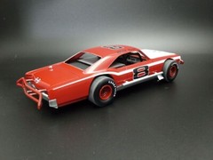 1:25 Scale Model Kit 1965 Oldsmobile 88 Modified Stocker -Skill 2 AMT1474