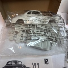 41 Plymouth AMT ERTL Model Kit 1:25 Scale Make it 2 Ways Sealed Parts #6184