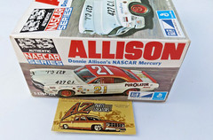 VINTAGE ORIGINAL MPC Donnie Allison NASCAR MERCURY Model KIT “SEALED BAG” 1/25