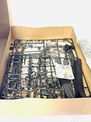 1/35 Tamiya British Main Battle Tank CHALLENGER Partially Assembled