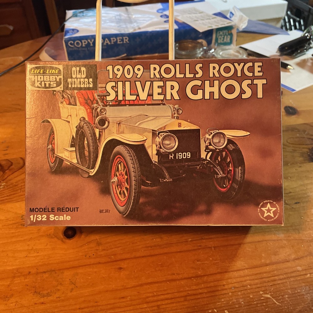 Life-Like 09456 1/32 Scale 1909 Rolls Royce Silver Ghost Plastic Model Kit