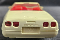 1992 Corvette Convertible Artic White/Red Interior Dealer Promo Amt Ertl