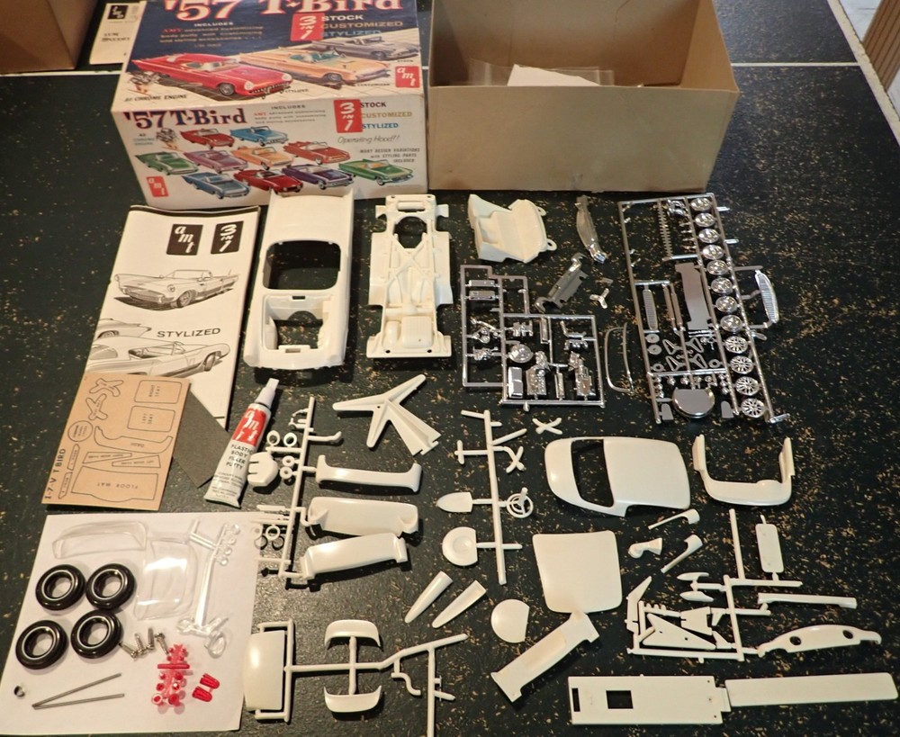 AMT 57 Ford T-Bird model kit original 60s issue 3 in 1 unbuilt screw bottom