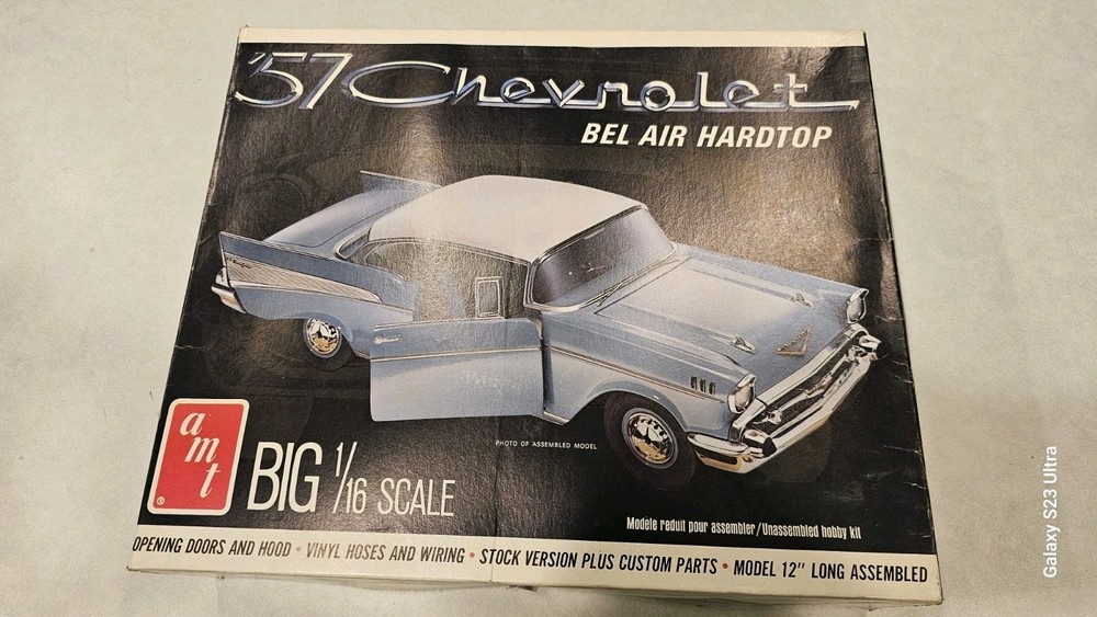 1957 Chevrolet Bel Air Hardtop Big 1/16 Model Kit AMT New In Box Not Sealed