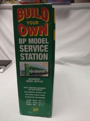 1995 BP Model – Build Your Own Service Station. Gas Pumps, Car Wash, Shops NEW!